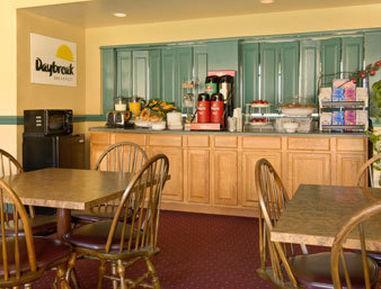 Days Inn By Wyndham Clanton Al Экстерьер фото